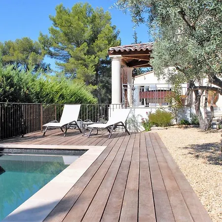 Lousoan 2* Aix-en-Provence